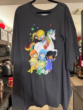 NWT Torrid Rainbow Black Graphic Tee